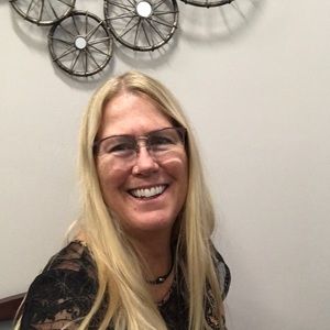 Meet your Posher, Lynn